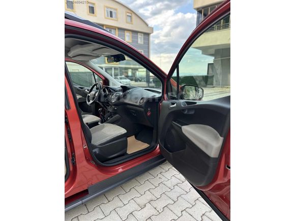 HATASIZ BOYASIZ OTOMOBİL RUHSATLI COURİER