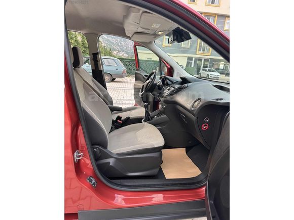 HATASIZ BOYASIZ OTOMOBİL RUHSATLI COURİER