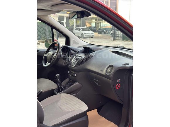 HATASIZ BOYASIZ OTOMOBİL RUHSATLI COURİER