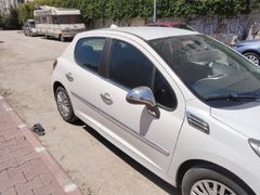Sahibinden Peugeot 207 1.4 Trendy 2010 Model  202.000 km Beyaz