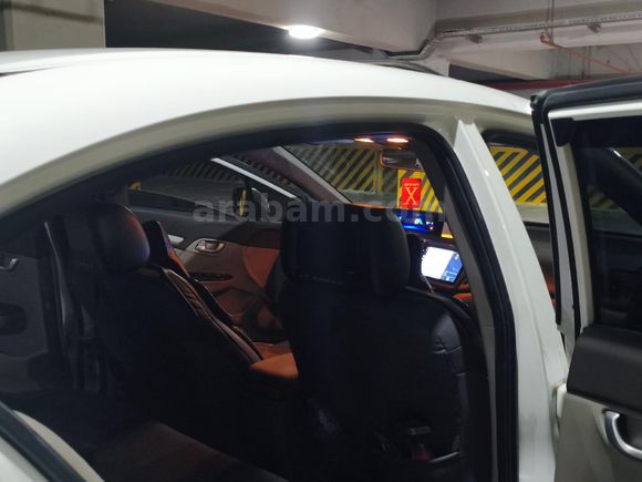 MEMURDAN SATILIK 2012 MODEL DÜŞÜK KM Lİ 40.YILA ÖZEL HONDA CİVİC FB7