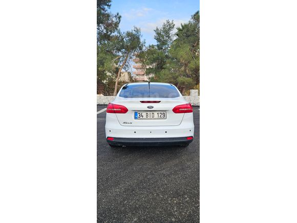 Öğretmenden Düşük Km Focus 
