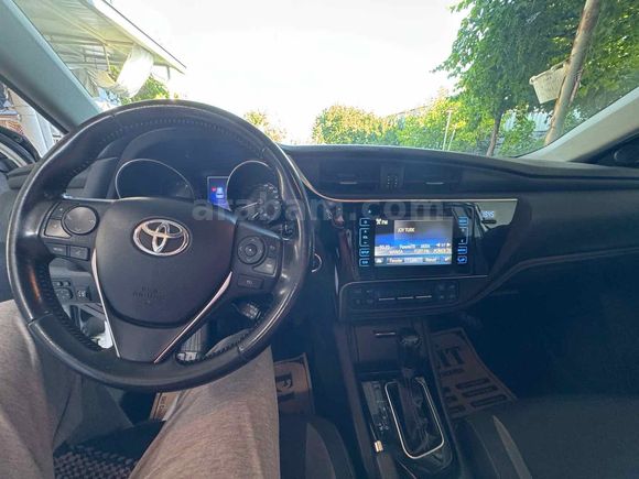 Sahibinden Toyota Auris 1.6 Advance Skypack 2016 Model 