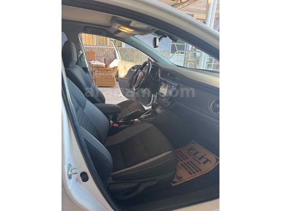 Sahibinden Toyota Auris 1.6 Advance Skypack 2016 Model 