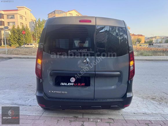 GALERİ UĞUR'DAN 2021 RENAULT EXPRESS VAN