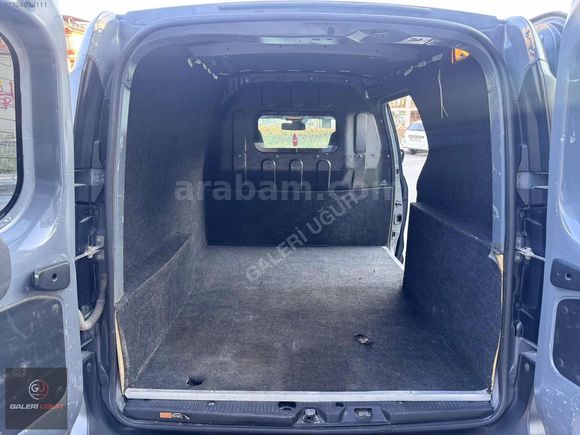 GALERİ UĞUR'DAN 2021 RENAULT EXPRESS VAN