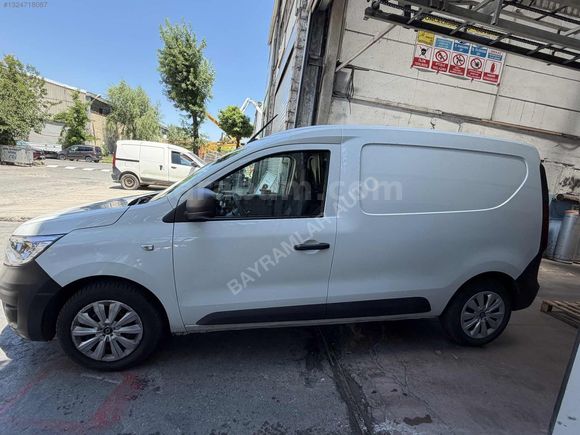 2023 RENAULT Express Van 1.5 BlueDCI Joy 64 Bİ KM DE DEĞİŞENSİZ