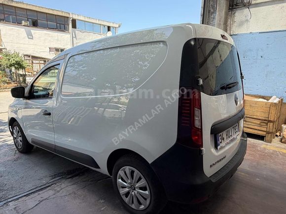 2023 RENAULT Express Van 1.5 BlueDCI Joy 64 Bİ KM DE DEĞİŞENSİZ