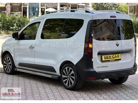 ARKA KOLTUKLU /2023 EXPRESS VAN / * 73 KM */ (%20 FATURALI)