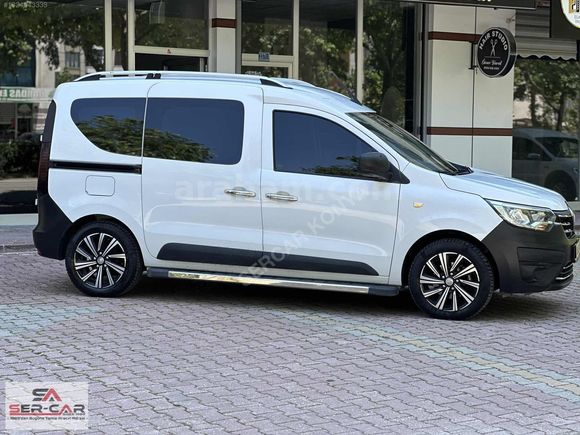 ARKA KOLTUKLU /2023 EXPRESS VAN / * 73 KM */ (%20 FATURALI)