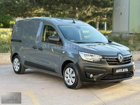 2025 MODEL-EXPRESS VAN-1.5 BLUEDCİ JOY-9.000 KM-BOYASIZ