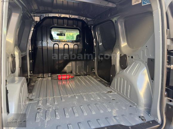 2025 MODEL-EXPRESS VAN-1.5 BLUEDCİ JOY-9.000 KM-BOYASIZ