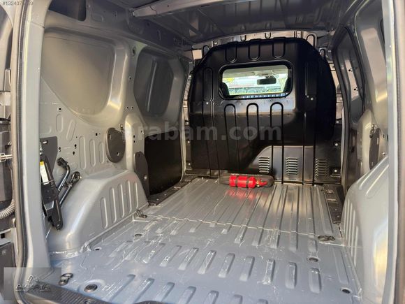 2025 MODEL-EXPRESS VAN-1.5 BLUEDCİ JOY-9.000 KM-BOYASIZ