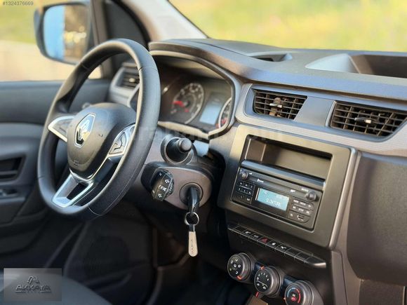 2025 MODEL-EXPRESS VAN-1.5 BLUEDCİ JOY-9.000 KM-BOYASIZ
