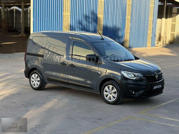 2025 MODEL-EXPRESS VAN-1.5 BLUEDCİ JOY-9.000 KM-BOYASIZ