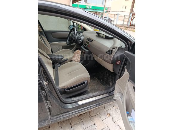 Sahibinden Citroen C4 1.6 HDi SX 2006 Model