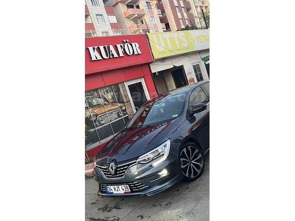 Sahibinden Renault Megane 1.3 TCe Touch 2023 Model 