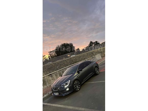 Sahibinden Renault Megane 1.3 TCe Touch 2023 Model 