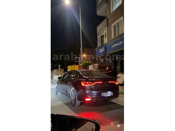 Sahibinden Renault Megane 1.3 TCe Touch 2023 Model 