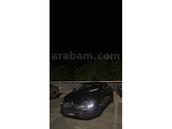 Sahibinden Renault Megane 1.3 TCe Touch 2023 Model 