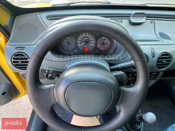 ÇAVUŞOĞLU 2000 RENAULT KANGOO EXPRESS 1.9 D HUSUSİ OTOMOBİL 65BG