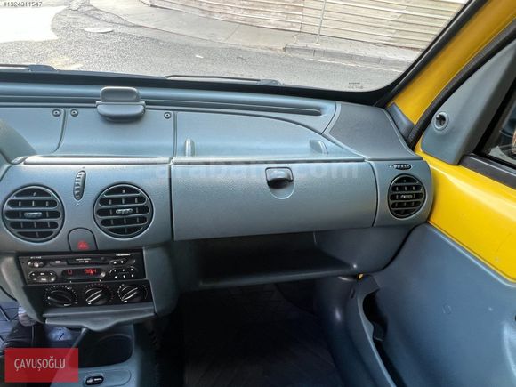 ÇAVUŞOĞLU 2000 RENAULT KANGOO EXPRESS 1.9 D HUSUSİ OTOMOBİL 65BG