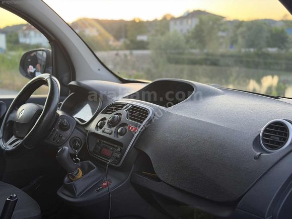 -EGE AUTO'DAN-2017/RENAULT KANGO EXPRESS CARGO/1.5 DCİ MAXİ