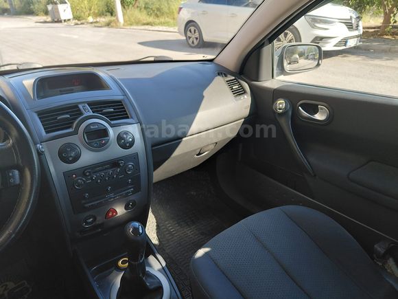 2. Sahibinden Renault Megane 1.6 Dynamique 2004 Model 