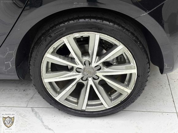 2012 MODEL A1 SPORTBACK1.4 TFSI AMBITION S-TRONIC
