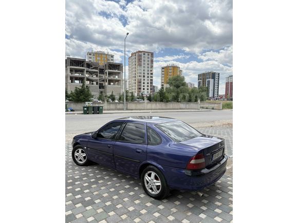Opel Vectra 2.0 CD BAKIMLI TEMİZ