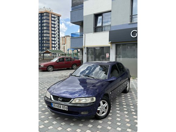 Opel Vectra 2.0 CD BAKIMLI TEMİZ