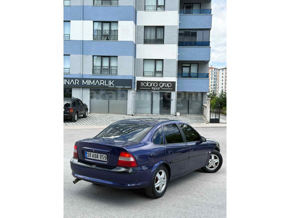 Opel Vectra 2.0 CD BAKIMLI TEMİZ