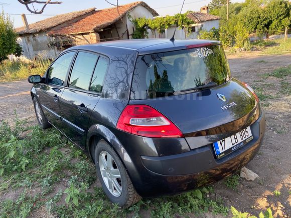 Sahibinden Renault Megane 1.4 Authentique 2009 Model 