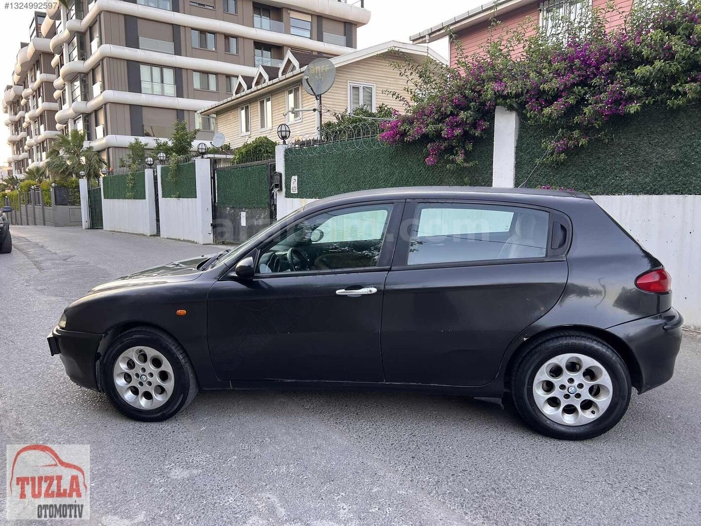 Galeriden Alfa Romeo 147 1.6 TS Distinctive 2003 Model İstanbul 329.000 km Siyah 5
