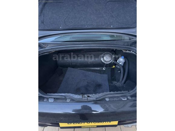 EFENDY OTOMOTİV DEN ALFA ROMEO SANRUFFLU , DEĞİŞENSİZ