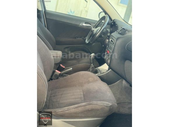 2006 model koleksiyonluk Alfa Romeo 1.6 tspark