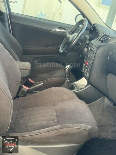2006 model koleksiyonluk Alfa Romeo 1.6 tspark 3