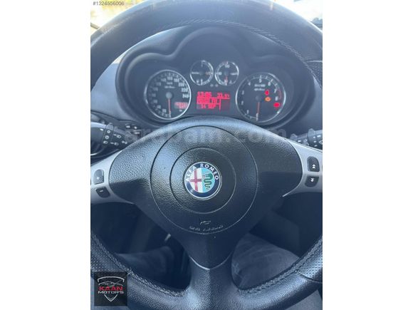 2006 model koleksiyonluk Alfa Romeo 1.6 tspark