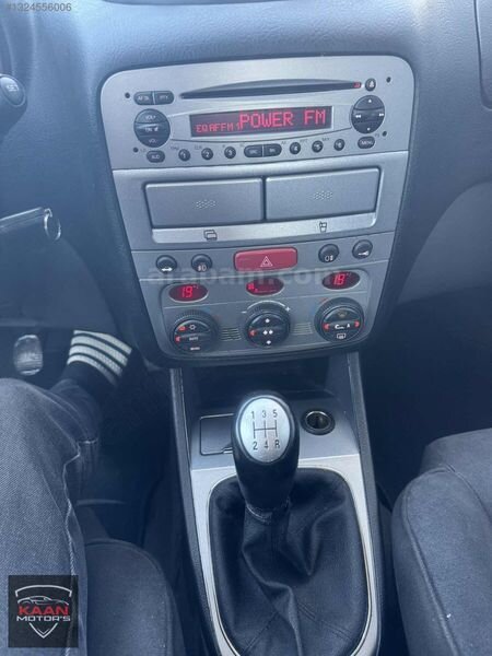 2006 model koleksiyonluk Alfa Romeo 1.6 tspark 6