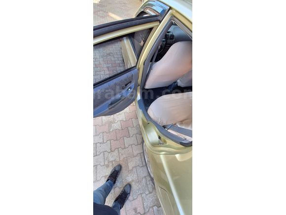 Sahibinden Hyundai Accent 1.5 1.5i GLS 2000 Model