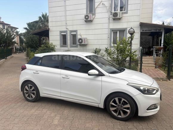 Sahibinden Hyundai i20 1.2 MPI Style 2017 Model 
