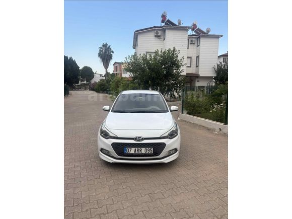 Sahibinden Hyundai i20 1.2 MPI Style 2017 Model 