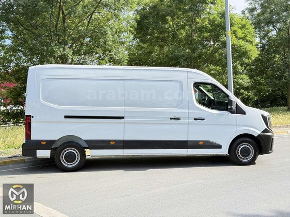 MİRHAN OTOMOTİV'DEN 2025 RENAULT MASTER 13M3 HATASIZ 12.000 KM