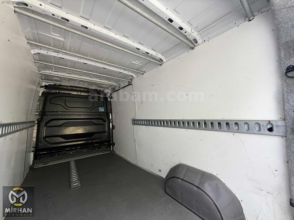 MİRHAN OTOMOTİV'DEN 2025 RENAULT MASTER 13M3 HATASIZ 12.000 KM