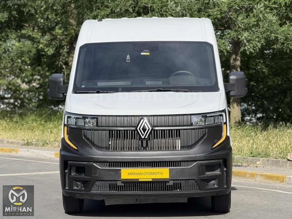 MİRHAN OTOMOTİV'DEN 2025 RENAULT MASTER 13M3 HATASIZ 12.000 KM