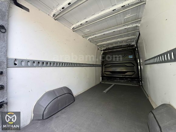 MİRHAN OTOMOTİV'DEN 2025 RENAULT MASTER 13M3 HATASIZ 12.000 KM