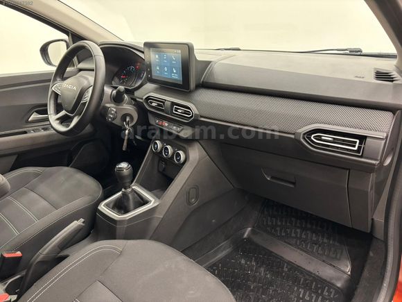 FUROTO'DAN 2023-DACIA JOGGER-1.0TCE EXPRESSION-7 KİŞİLİK