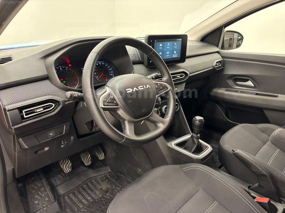 FUROTO'DAN 2023-DACIA JOGGER-1.0TCE EXPRESSION-7 KİŞİLİK