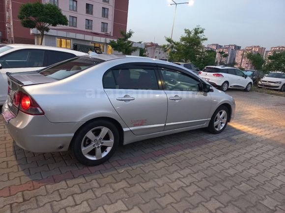 Sahibinden Honda Civic 1.6i VTEC Dream 2008 Model