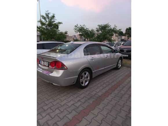 Sahibinden Honda Civic 1.6i VTEC Dream 2008 Model